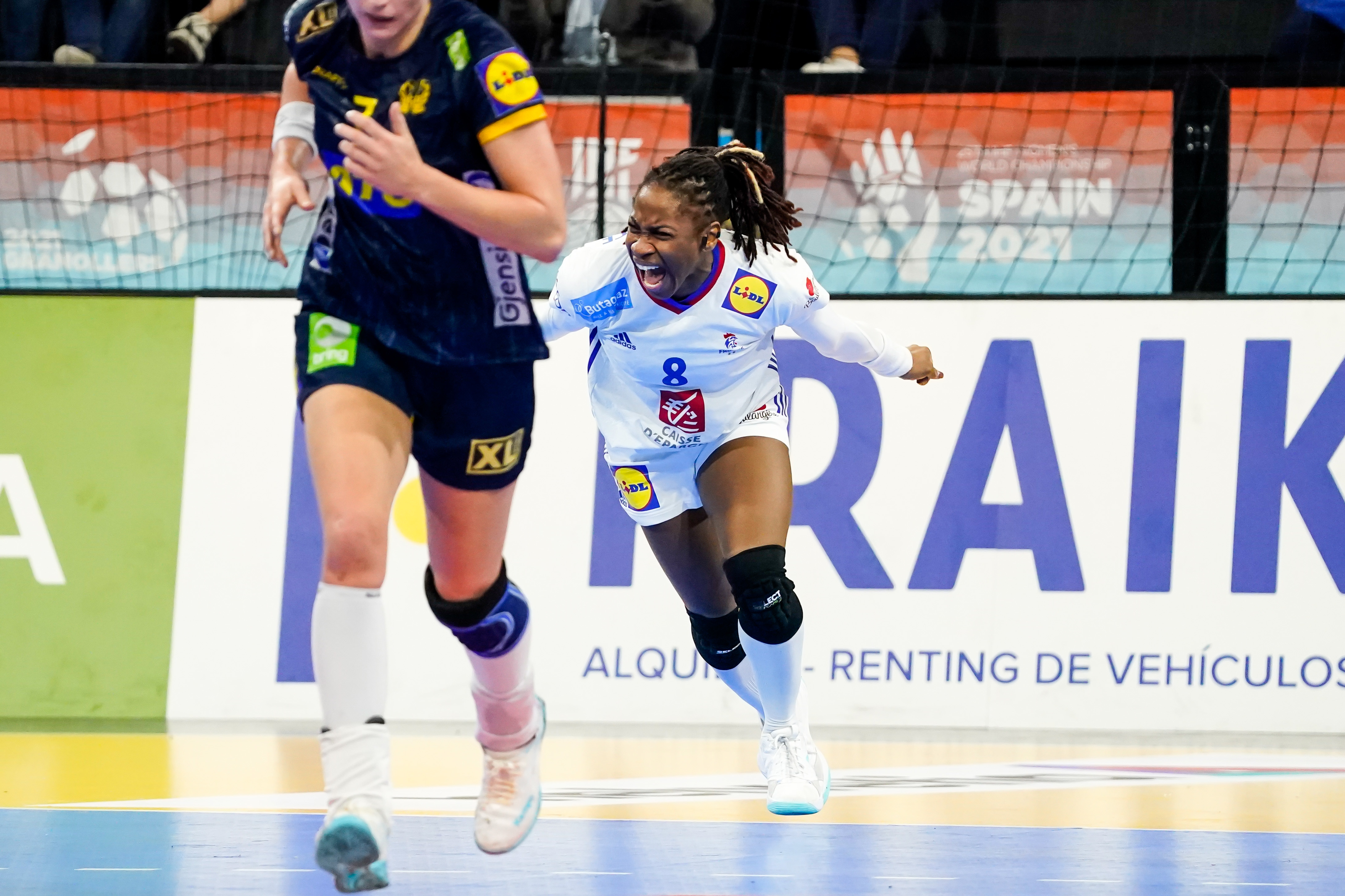 Coralie LASSOURCE of France celebrate during the IHF Women's World Championship match between Sweden and France at Palacio de Deportes de Granollers on December 15, 2021 in Granollers, Spain. (Photo by Hugo Pfeiffer/Icon Sport) -  (Espagne)