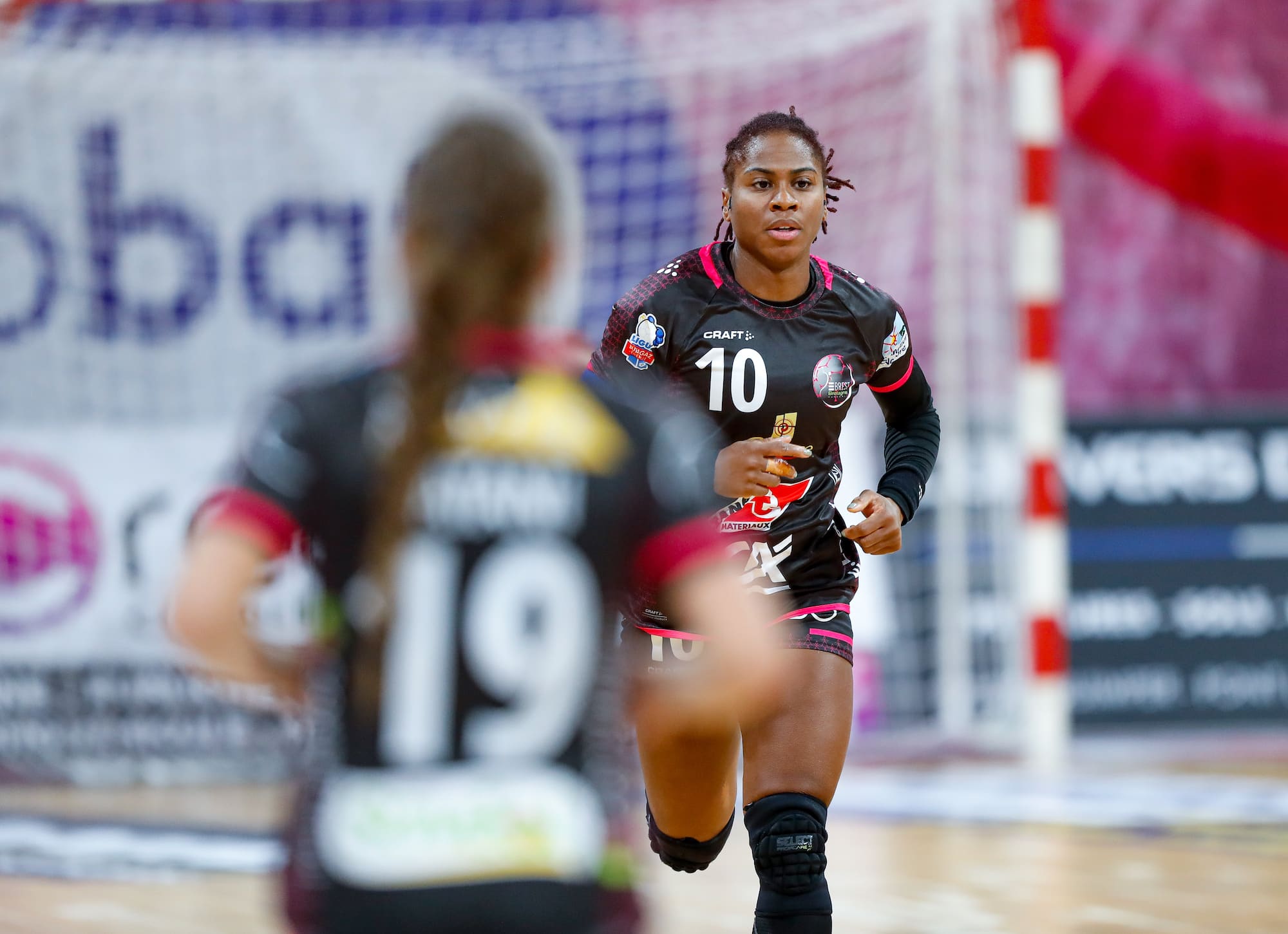 LBE Brest Coralie Lassource prolonge Ligue Féminine de Handball